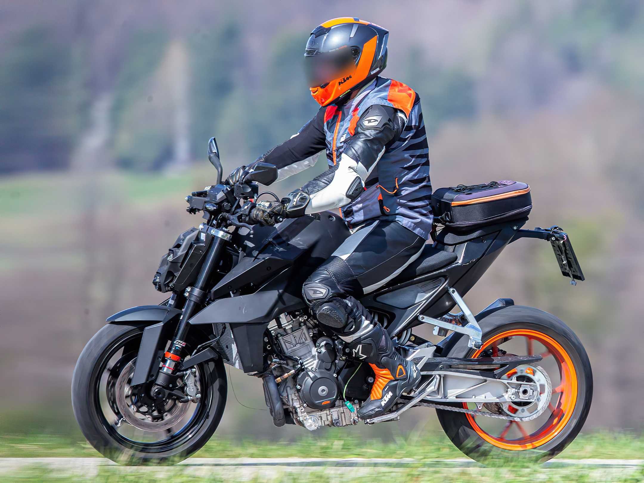 KTM Introduces New Color Schemes For Some Street Models - Roadracing World  Magazine