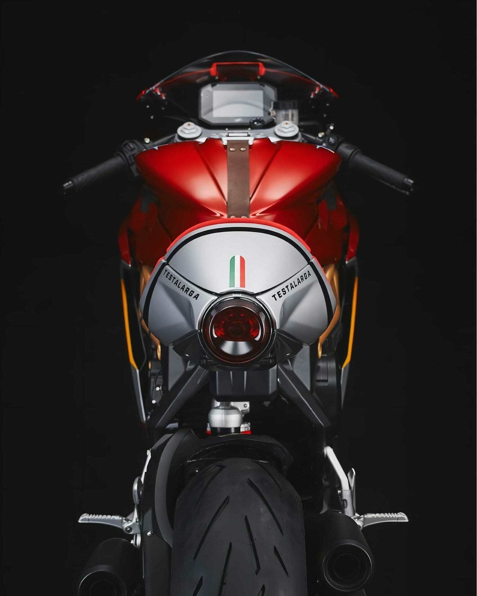 MV Agusta teases the one-off Superveloce Testalarga - MOTORCYCLES.NEWS