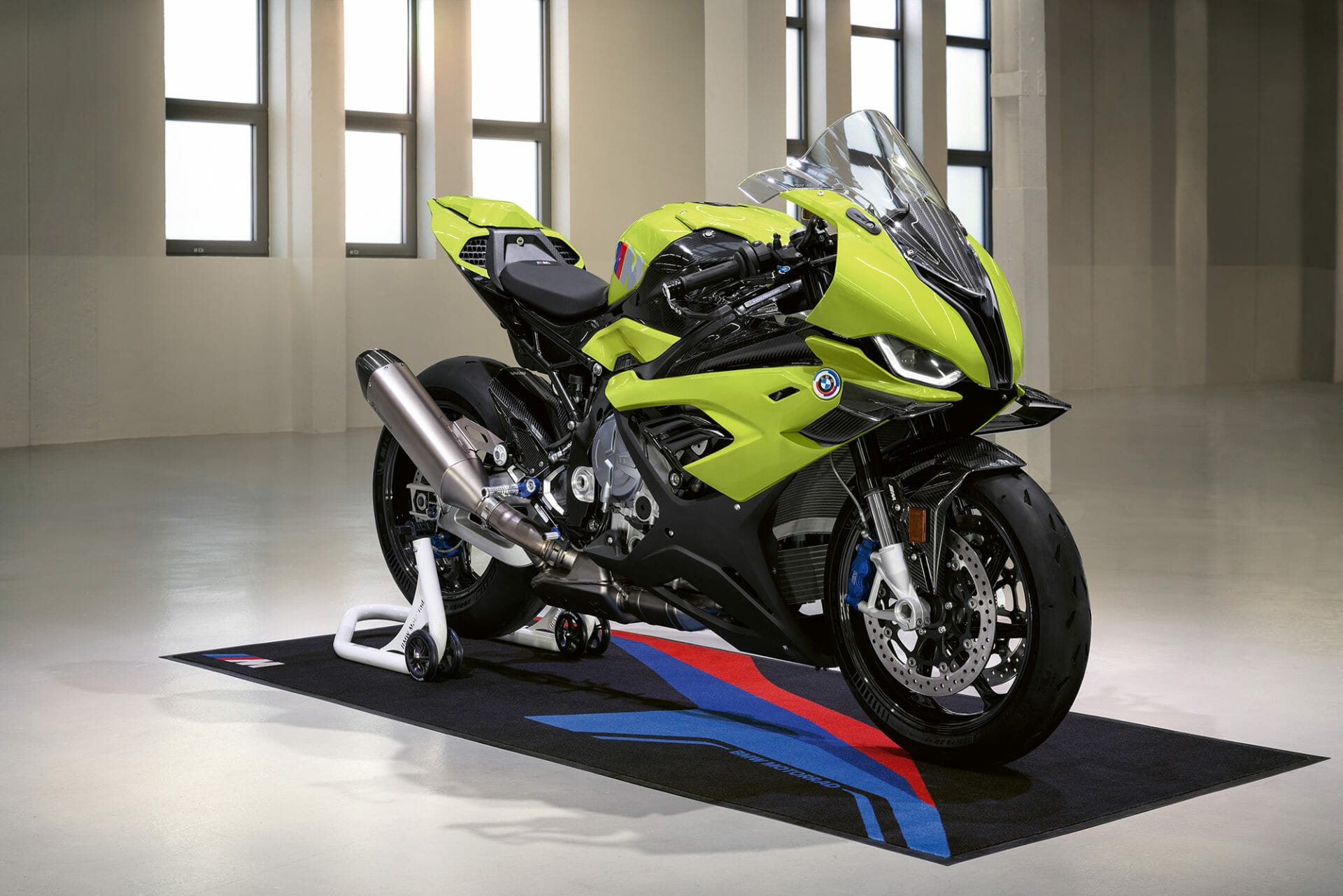 BMW M RR 50 Years M - MOTORCYCLES.NEWS
