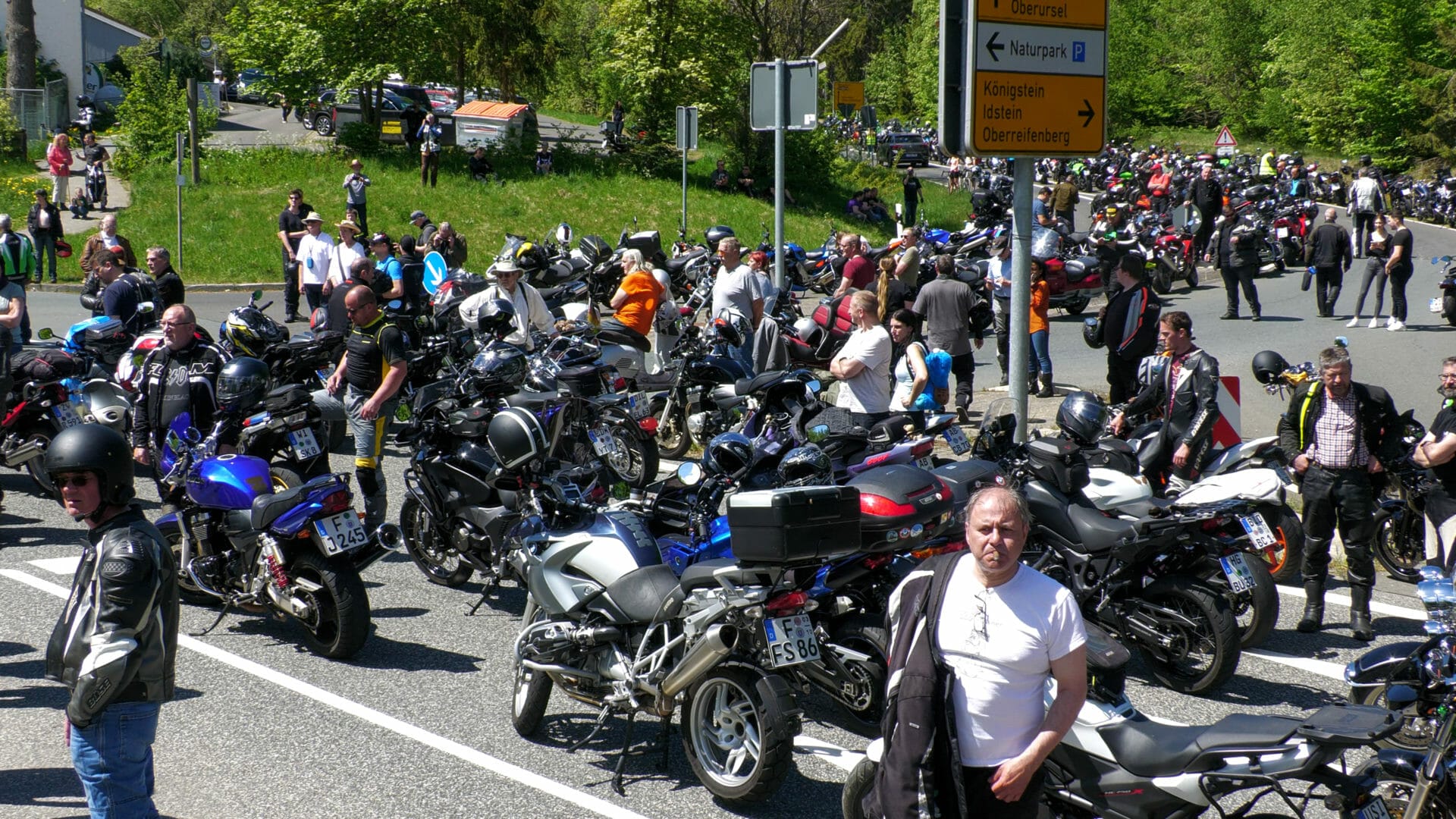 Motorrad-Demo gegen Streckensperrung im Feldberggebiet - MOTORCYCLES.NEWS