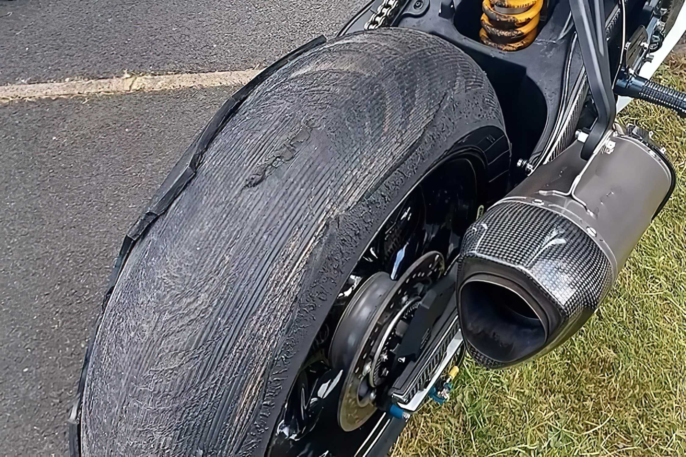 Dunlop with modified tire program at the TT - MOTORCYCLES.NEWS