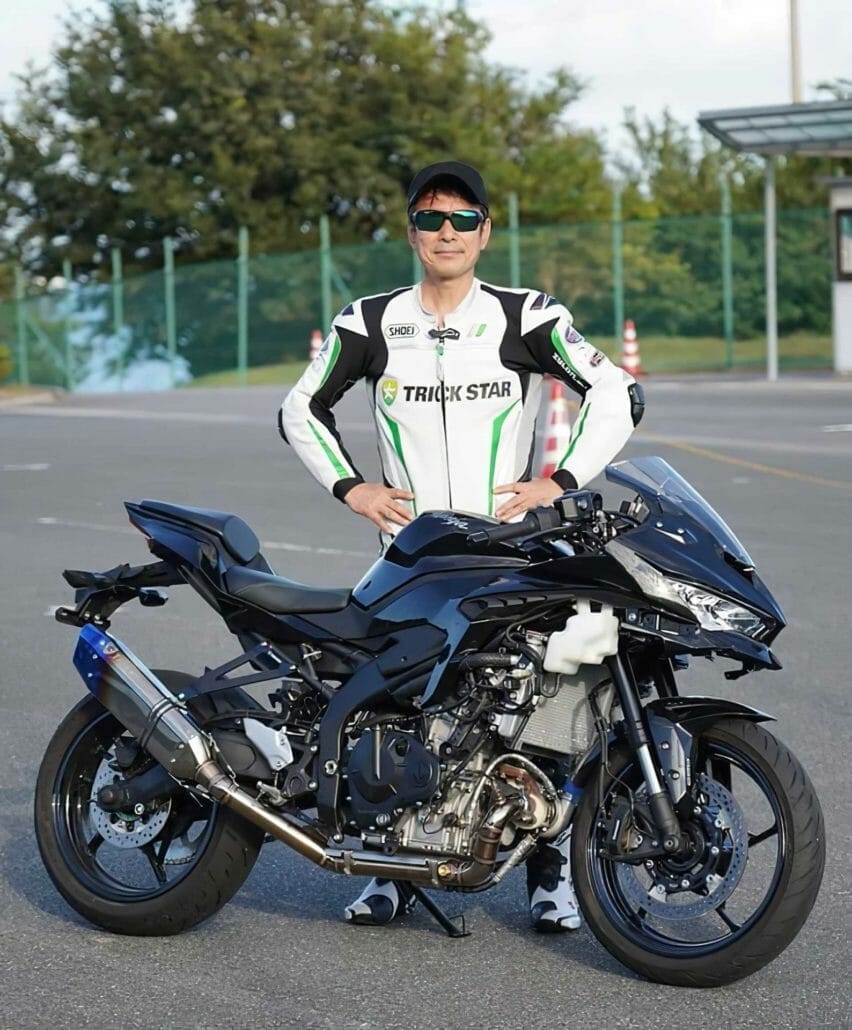 Kawasaki ZX 25R Turbo 2