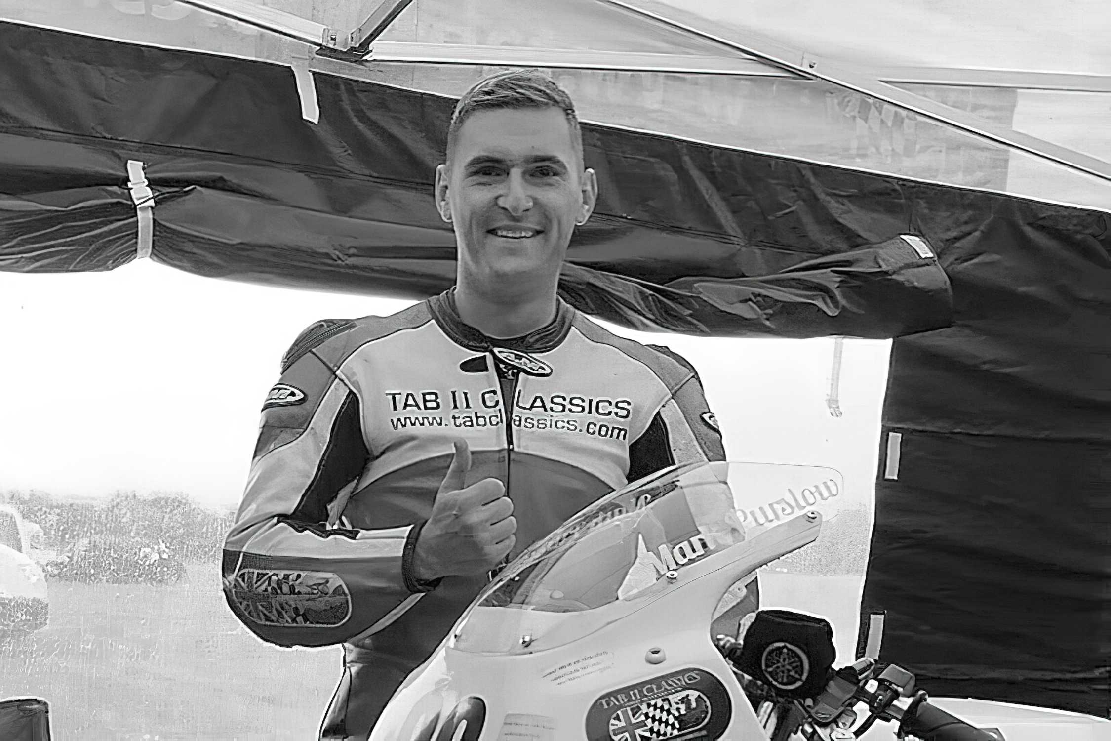 Mark Purslow crashed during practice for Isle of Man TT - MOTORCYCLES.NEWS