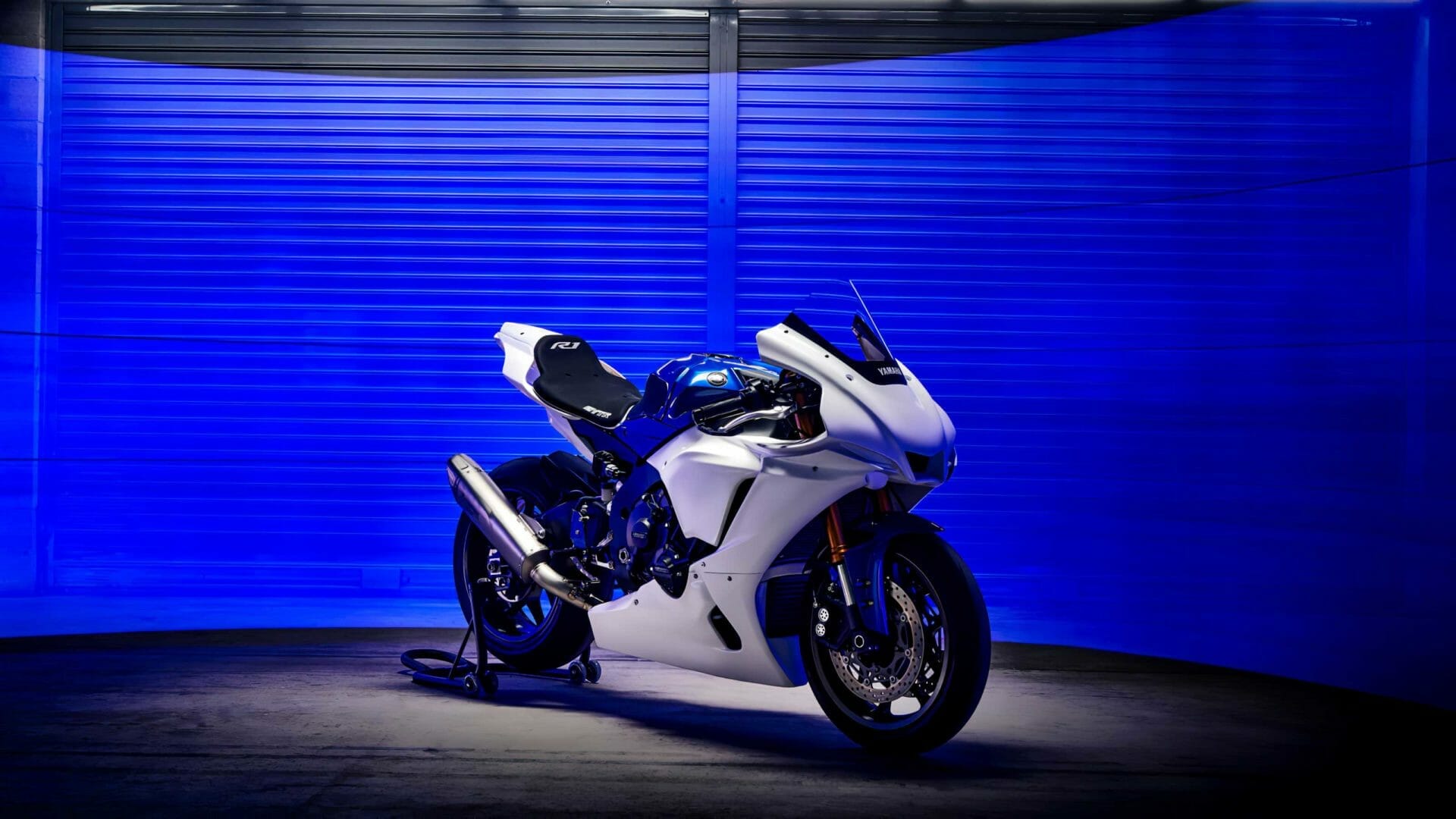 Yamaha R1 GYTR 2023 - MOTORCYCLES.NEWS