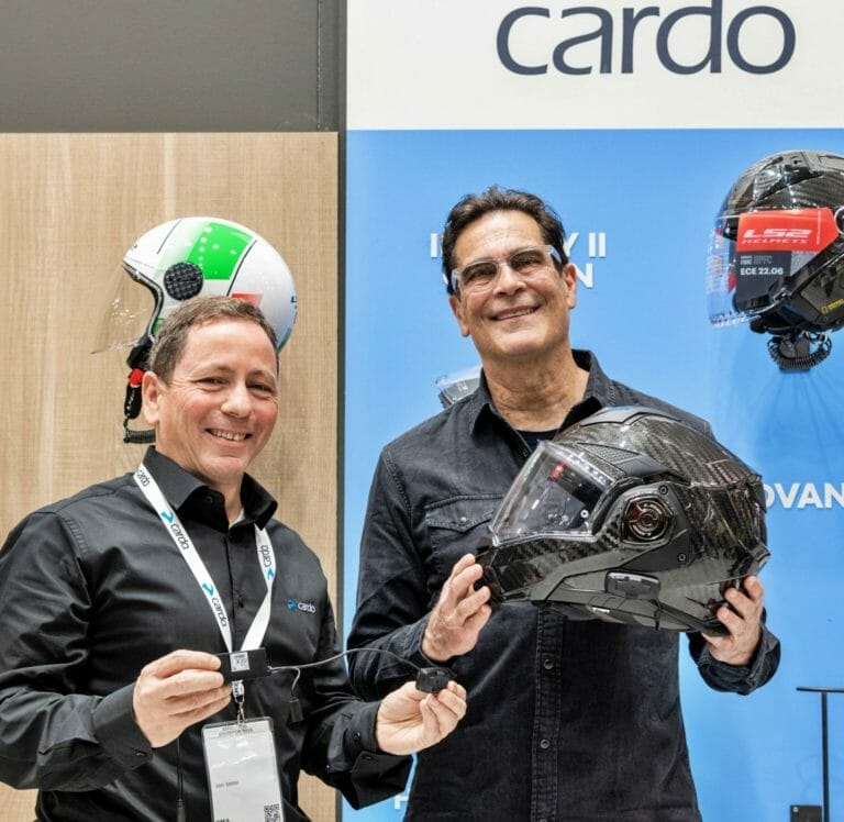 Grenzenlose BluetoothVerbindungen Neues CardoSoftwareUpdate