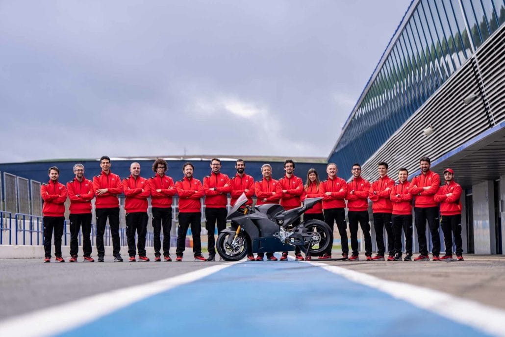Ducatis elektrische Revolution: MotoE Weltmeisterschaft 2023 offiziell vorgestellt 4 1 2023 JEREZ TEST MotoE DSC07058 UC488712 High