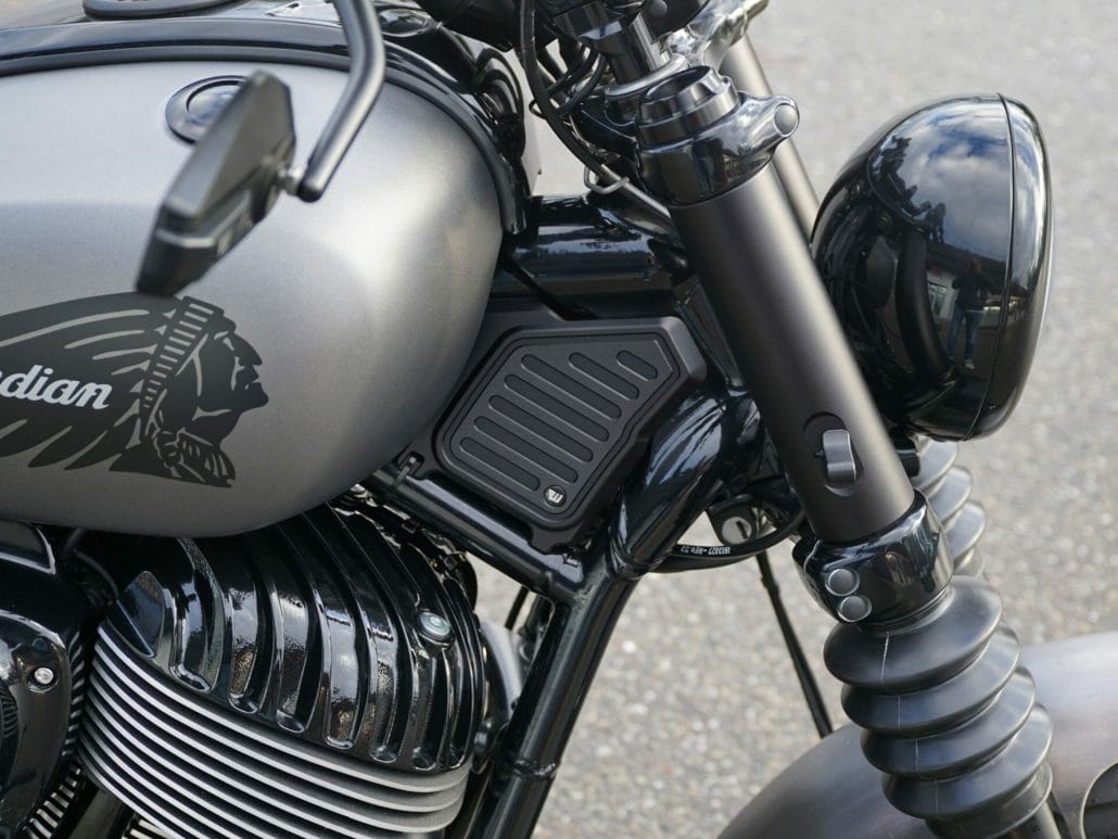 Individuelles Styling für Indian Chief Motorräder: Neue WUNDERKIND-Custom Zubehörteile 7 DSC02881 Indian Chief Cover Rahmen Lenkkopf 300dpi