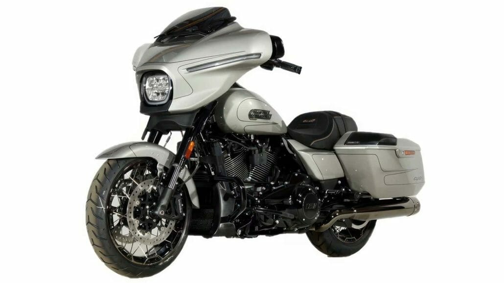 Harley Davidson CVO Street Glide 121 1