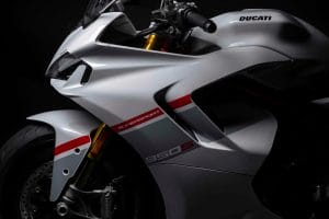 Fresh coat of paint: Ducati SuperSport 950 S shines in "Stripe Livery