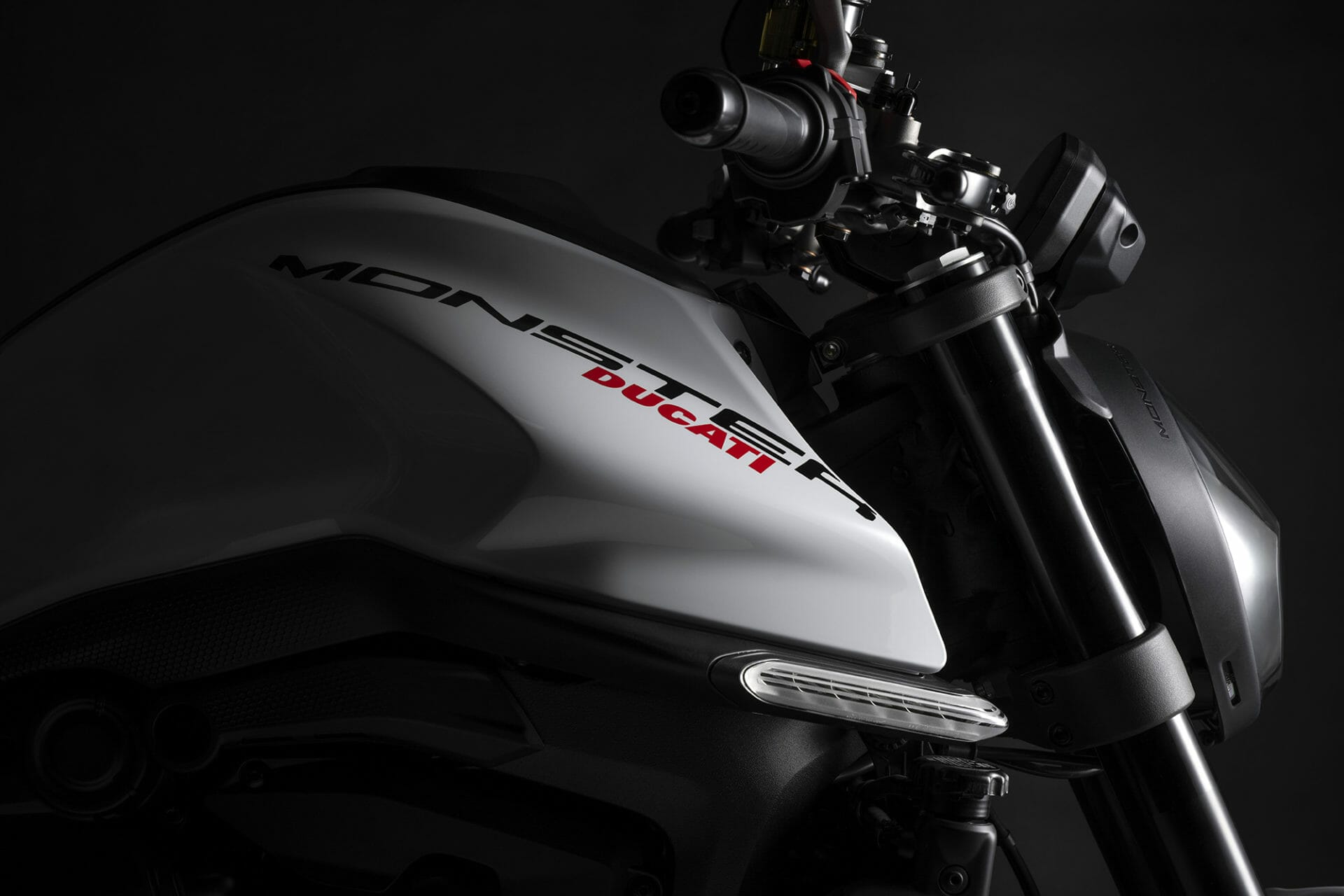 Ducati Monster: A new chapter in white