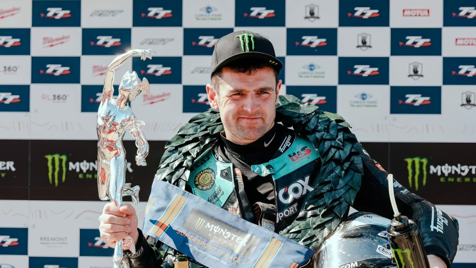 Michael Dunlop triumphs in opening race of Monster Energy Supersport TT
