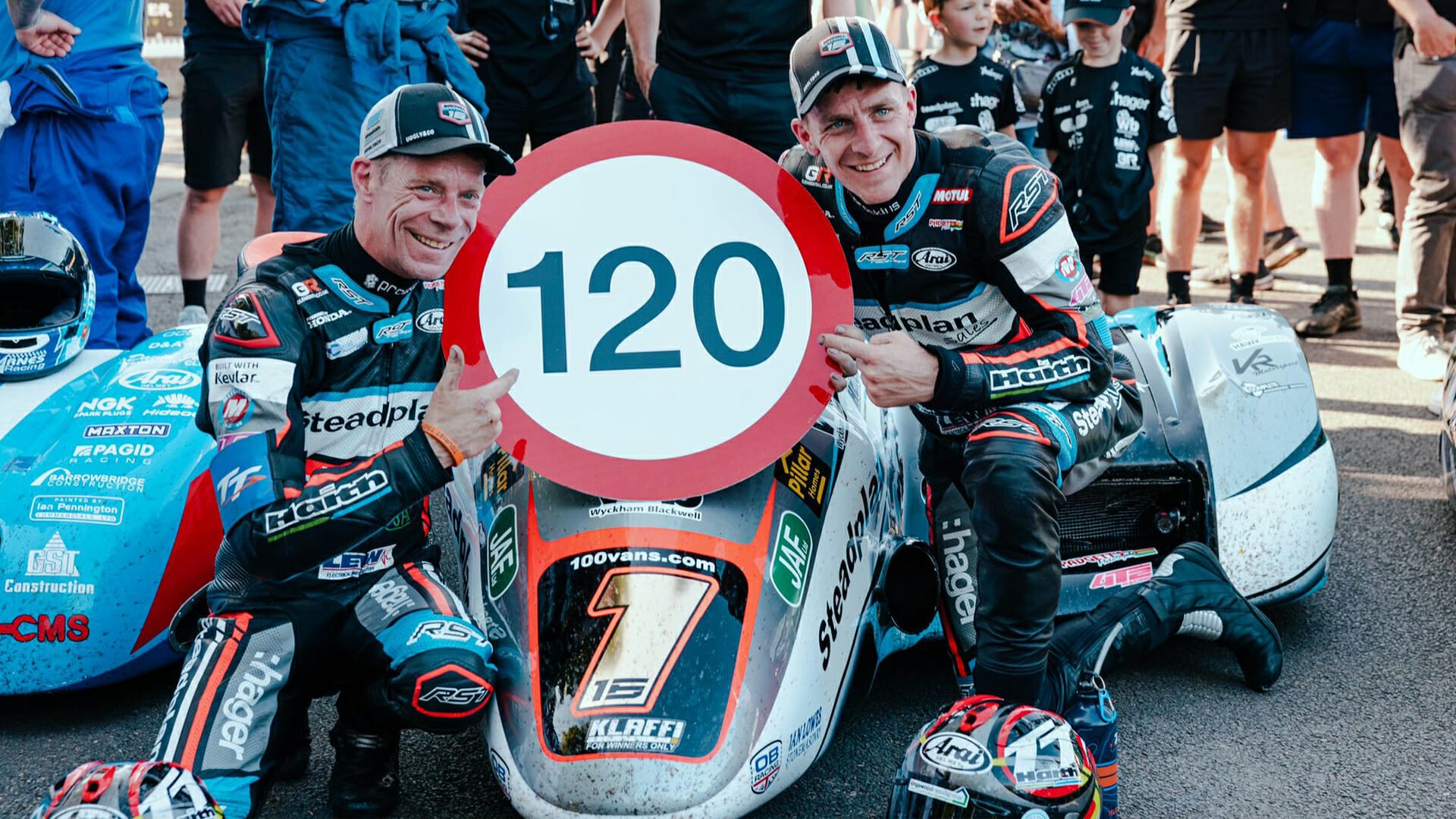 Historic victory for Birchall brothers in sidecar race 1