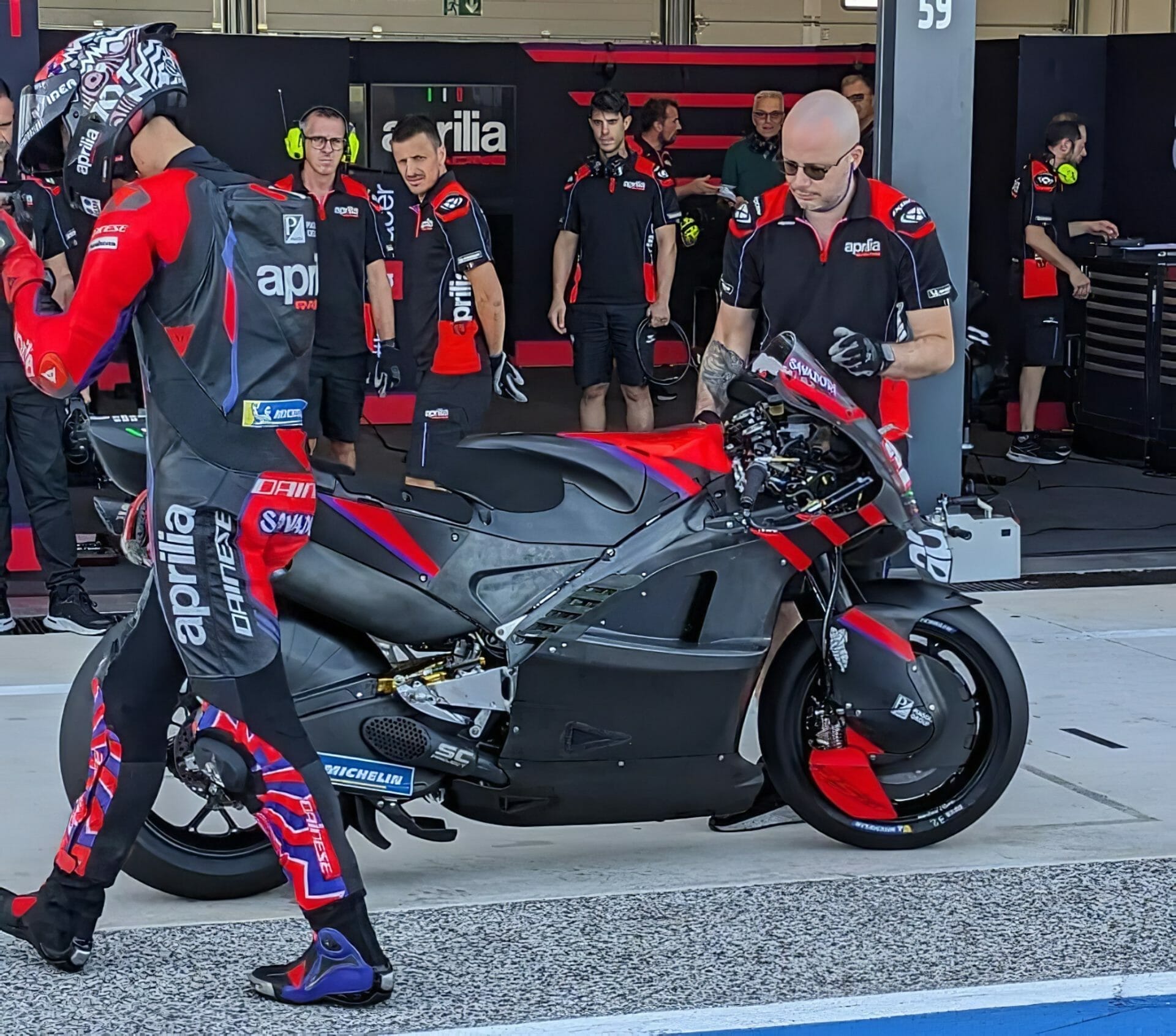 Aprilia experiments with carbon frame for their MotoGP machine