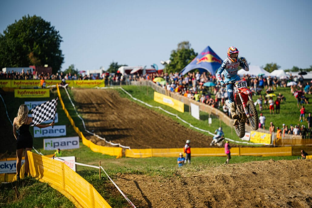 Der Schuetzenbuehlring in Holzgerlingen praesentierte sich bei sommerlichem Wetter mit tollen Bedingungen