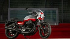 Moto Guzzi V7 Stone Corsa 2024 17