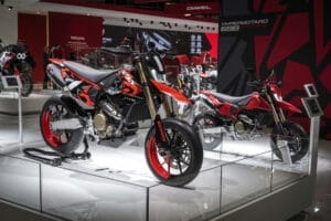 Ducati Hypermotard 698 Mono RVE – 2024 (1)