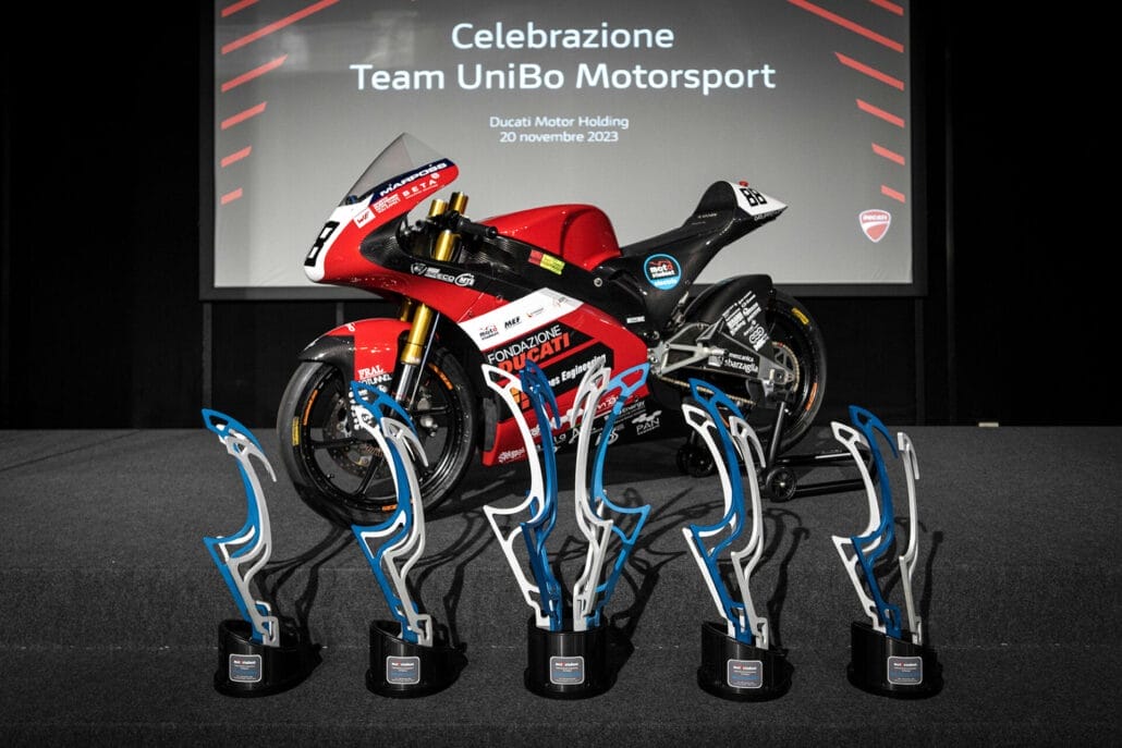 Team UniBo Motorsport und Ducati 1