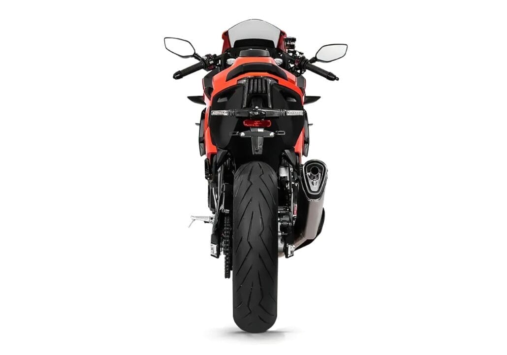 Sportlicher Mittelklasse-Neuzugang: Die neue Voge RR525 im Überblick 3 VOGE RR525 2 1