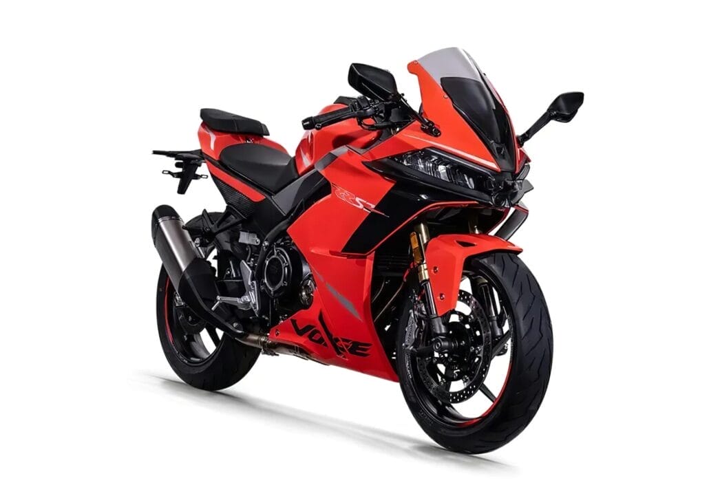 Sportlicher Mittelklasse-Neuzugang: Die neue Voge RR525 im Überblick 4 VOGE RR525 3 1