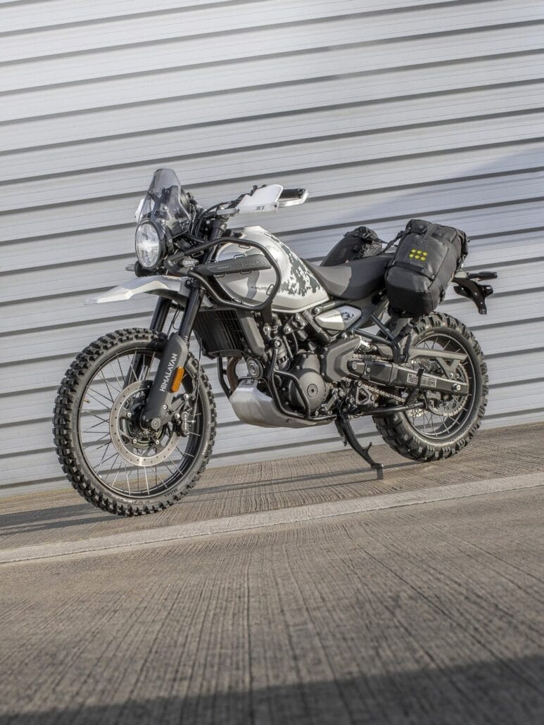 Kriega OS-BASE HIMALAYAN: Rackless-Abenteuertaschen für die Royal Enfield 3 kriega os base himalayan 4