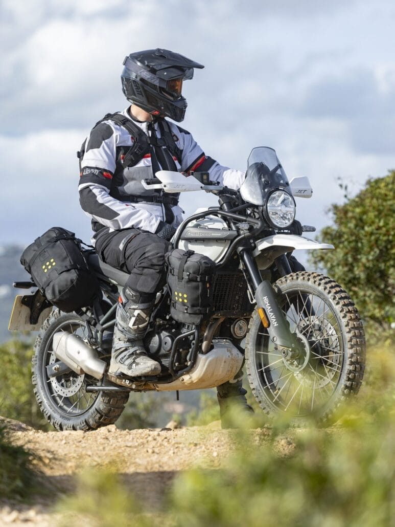 Kriega OS-BASE HIMALAYAN: Rackless-Abenteuertaschen für die Royal Enfield 4 kriega os base himalayan