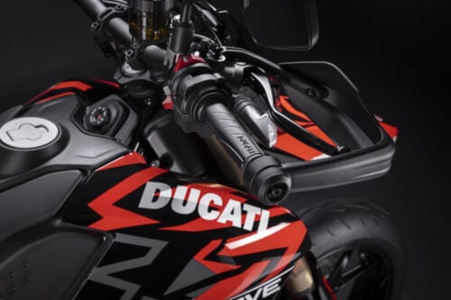 Ducati Hypermotard 698 Mono (17)