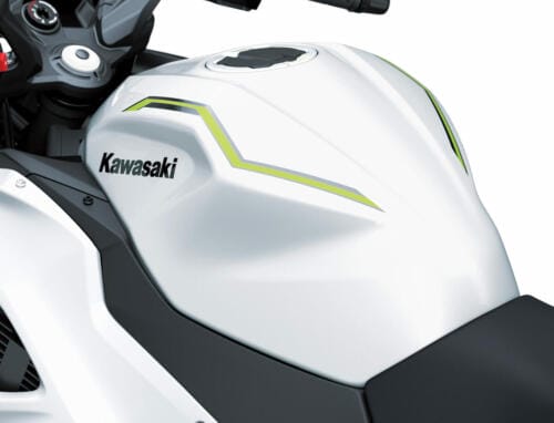Kawasaki Ninja 7 Hybrid (12)