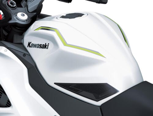 Kawasaki Ninja 7 Hybrid (47)